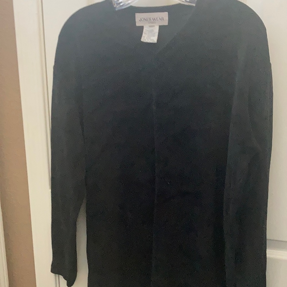 FINAL MARKDOWN Jones wear black stretch velvet top medium